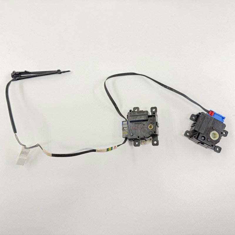 063800-0920 / 063800 0920 / 0638000920 08-13 Toyota Highlander HVAC Box Heater AC Flap Motor Air Mix Actuator Set OEM