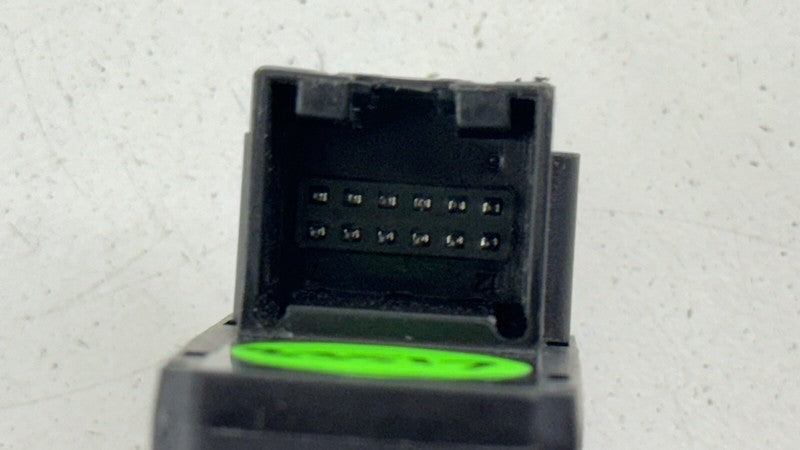 4H1 927 225 C / 4H1927225C 11-18 AUDI A8L ELECTRONIC PARKING BRAKE CONTROL SWITCH BUTTON 4H1927225C OEM