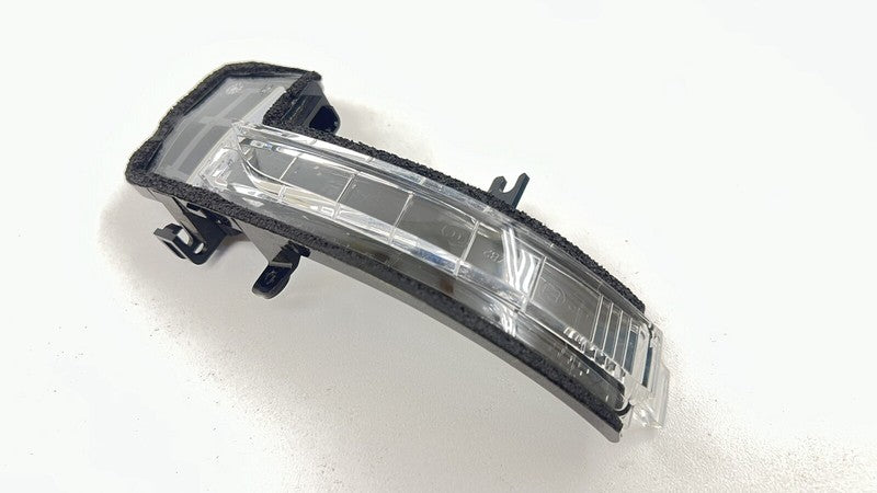 805114 22-24 CADILLAC CT5 V BLACKWING RIGHT FRONT DOOR MIRROR TURN SIGNAL LIGHT OEM