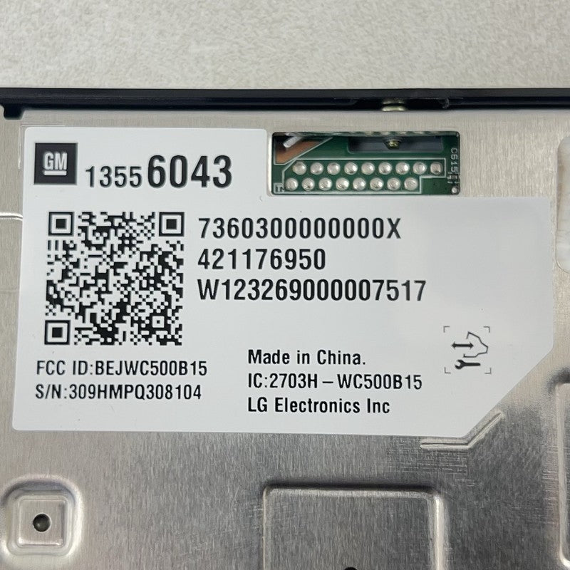 13556043 / 1355 6043 22-24 CADILLAC CT5 V BLACKWING CENTER CONSOLE WIRELESS PHONE CHARGER W/ PAD OEM