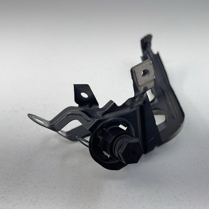 12-16 BMW M5 F10 Passenger Right Front Side Fender Wing Holder Bracket Set OEM