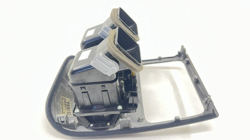 4W0.863.133.B / 4W0 863 133 B / 4W0863133B 13-18 BENTLEY FLYING SPUR REAR CENTER CONSOLE AIR VENT GRILLE COVER OEM