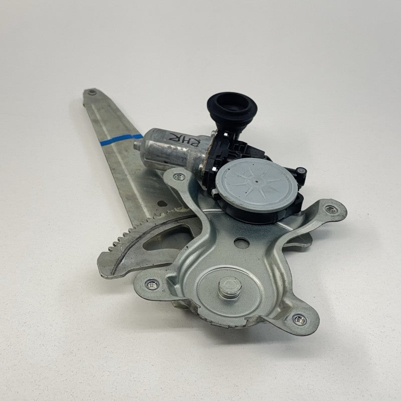 85720-58010 / 85720 58010 / 8572058010 06-13 Lexus IS250 IS350 IS F Right Rear Door Glass Window Regulator Motor OEM