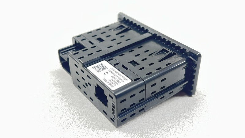 284H3-6RA2A / 284H3 6RA2A / 284H36RA2A 22-25 NISSAN Z DUAL INPUT USB AND TYPE C CHARGING PORT 284H3-6RA2A OEM