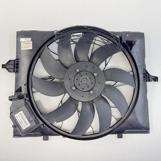2 282 943 / 2282943 06-10 BMW M5 M6 E60 E63 E64 S85 Cooling Radiator Fan With Shroud Assembly OEM