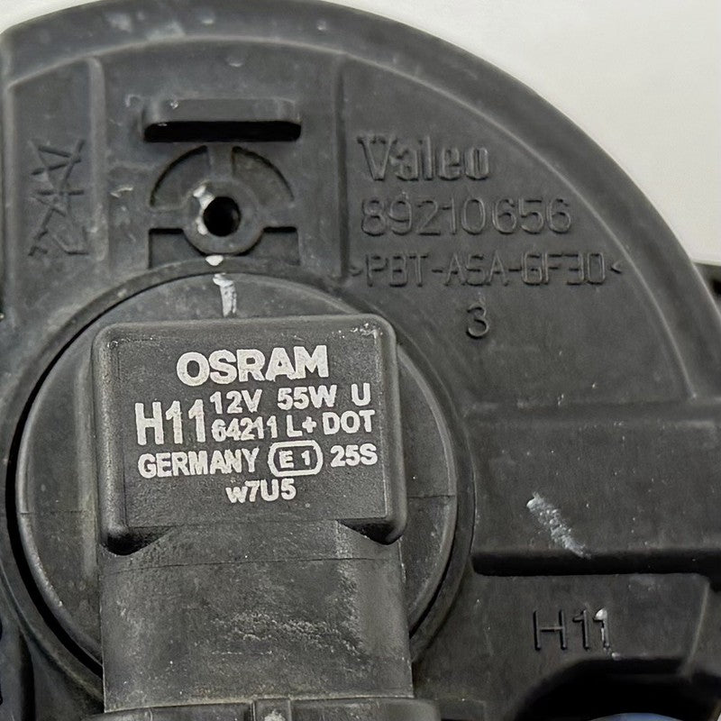 81481-53010 / 81481 53010 / 8148153010 08-14 Lexus IS F Right Front Lower Foglight Fog Light LED With Surround Trim OEM