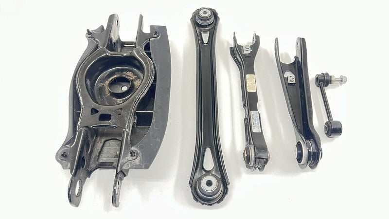 85550693 22-24 CADILLAC CT4 V BLACKWING LEFT REAR CONTROL ARM SUSPENSION PARTIAL SET OEM