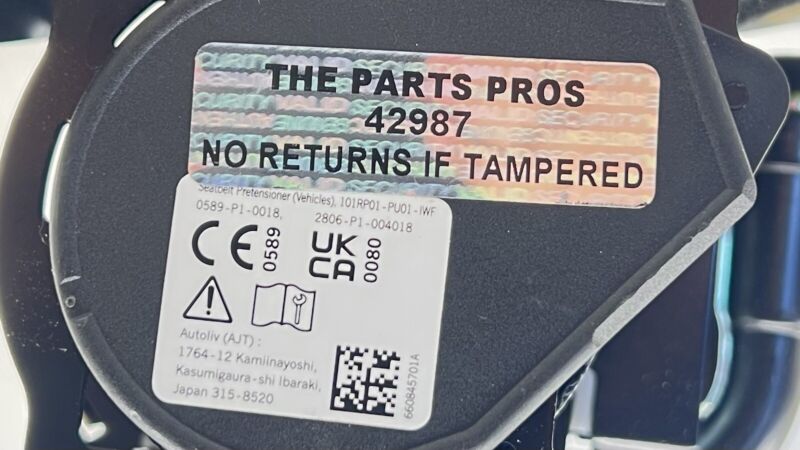 660845701A 22-25 SUBARU WRX DRIVER LEFT REAR SEATBELT SEAT BELT RETRACTOR 64660VC370 OEM