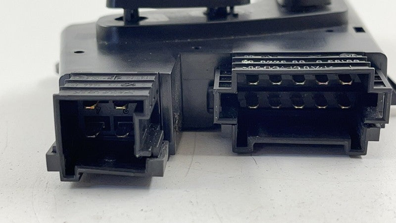 1648201410 / A1648201410 / A 164 820 14 10 1410 12-16 TESLA MODEL S PASSENGER RIGHT FRONT SEAT CONTROL SWITCH A164820141