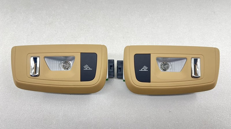 7PP 959 551 / 7PP959551 10-16 PORSCHE PANAMERA OVERHEAD CONSOLE READING DOME W/ REAR LIGHT LAMP PAIR OEM