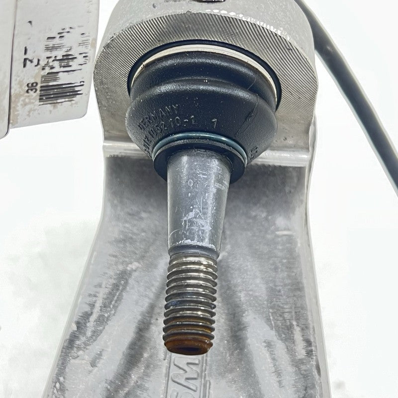 10237238 01-04 CORVETTE C5 Z06 RIGHT FRONT SPINDLE KNUCKLE HUB WITH CONTROL ARM SET OEM