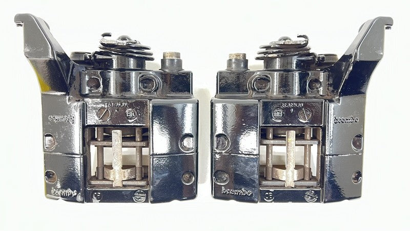 22.8274.03 / 22 8274 03 / 22827403 07-17 ASTON MARTIN V8 VANTAGE FRONT & REAR CALIPER BRAKE BREMBO ROTOR SET OEM