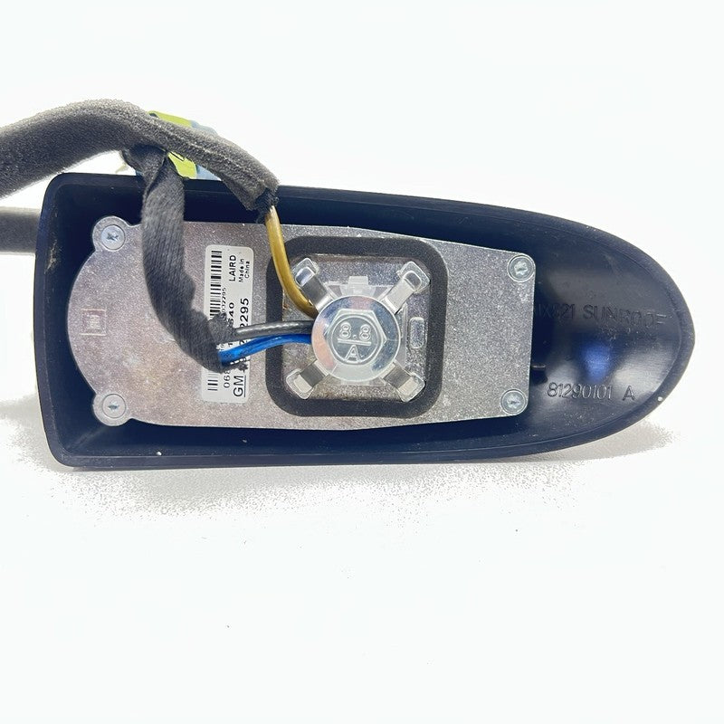 92232295 10-15 CHEVROLET CAMARO SS ROOF SHARK FIN ANTENNA RECEIVER 92232295 OEM