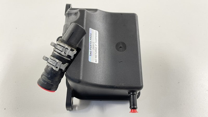 0004602983 / A0004602983 / A 000 460 29 83 2983 12-14 MERCEDES BENZ W204 C250 POWER STEERING PUMP RESERVOIR TANK BOTTLE 