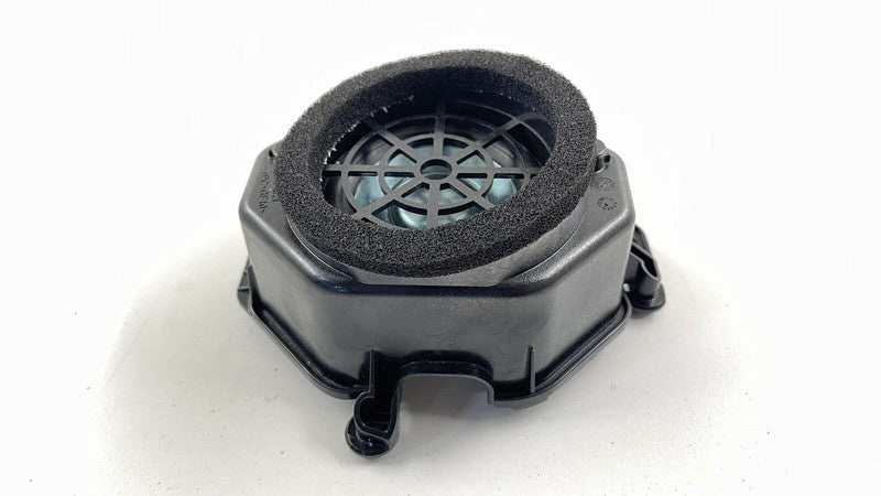 2048202402 / A2048202402 / A 204 820 24 02 2402 10-13 MERCEDES W212 E CLASS MINI SUBWOOFER SUB WOOFER SPEAKER 204 820 24