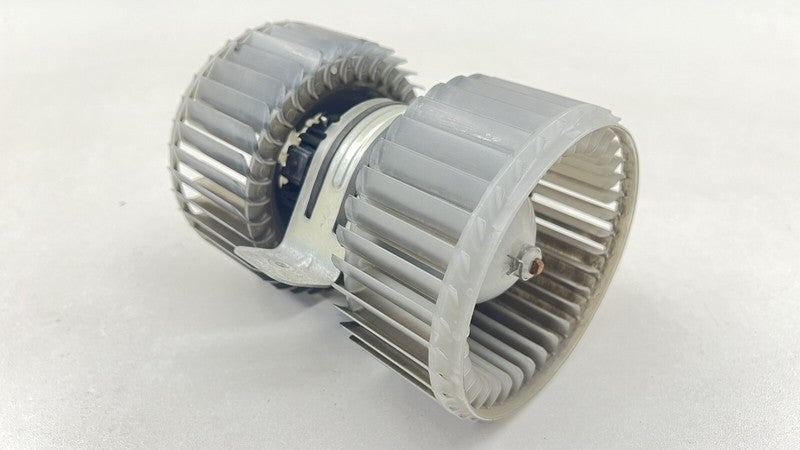 MF016070-0551 / MF016070 0551 / MF0160700551 13-18 BENTLEY FLYING SPUR HVAC HEATER CORE BOX BLOWER FAN MOTOR OEM