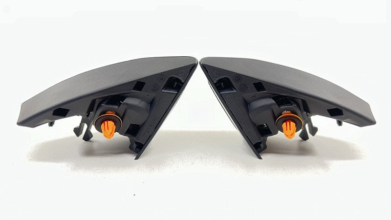 A 218 720 02 48 0248 / A2187200248 / 2187200248 12-18 MERCEDES CLS550 HARMAN KARDON DOOR PANEL CORNER TWEETER SPEAKER PA