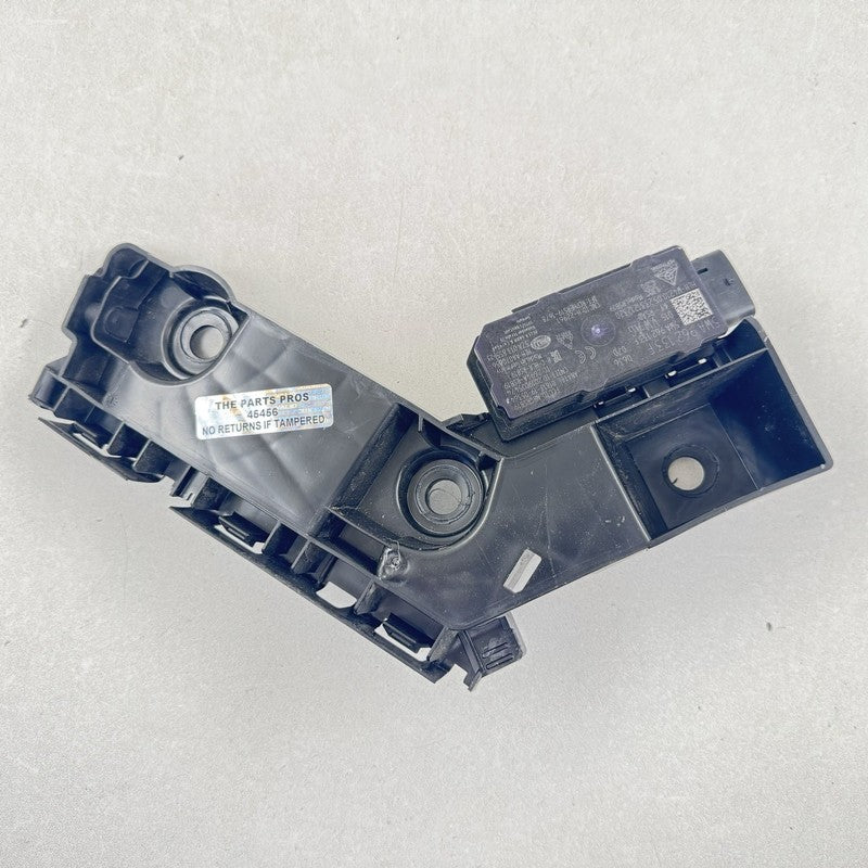 5H6-807-394-E / 5H6.807.394.E / 5H6 807 394 E / 5H6807394E 22-24 VOLKSWAGEN GOLF R RIGHT REAR BUMPER BRACKET MOUNT WITH 