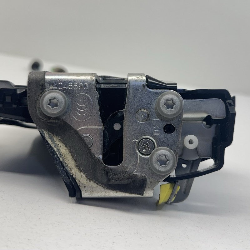 A046693 06-13 Lexus IS250 IS350 IS F Driver Left Front Door Latch Lock Actuator OEM