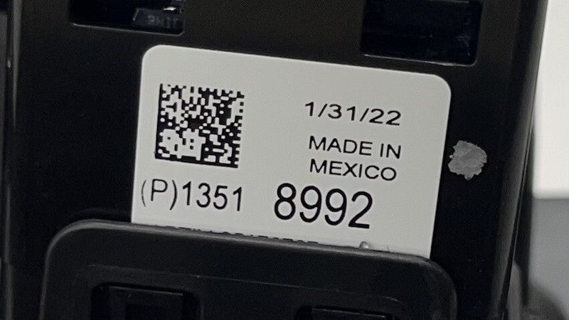 13592452 22-24 CADILLAC CT4 V BLACKWING REAR CENTER CONSOLE AIR VENT GRILLE COVER OEM