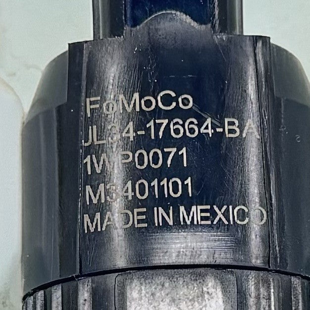 PR3B-17B613-AC / PR3B 17B613 AC / PR3B17B613AC 24-25 Ford Mustang GT Windshield Washer Reservoir Tank Bottle PR3B-17B613