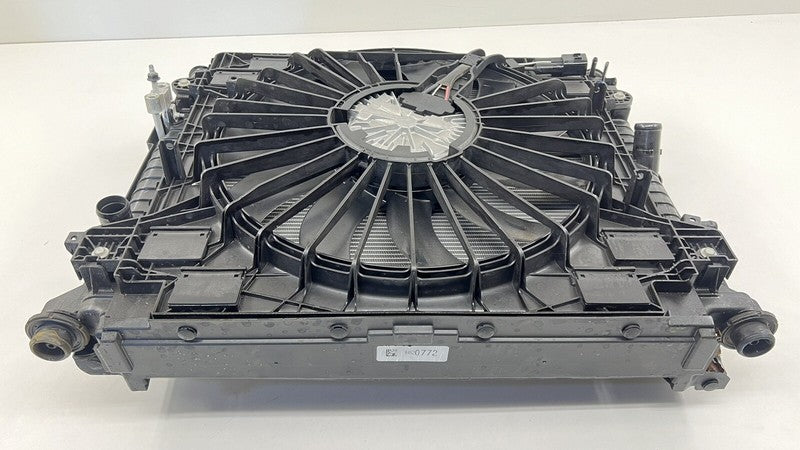 8452 0772 / 84520772 22-26 CADILLAC CT5 V BLACKWING RADIATOR CONDENSER FAN ASSEMBLY OEM