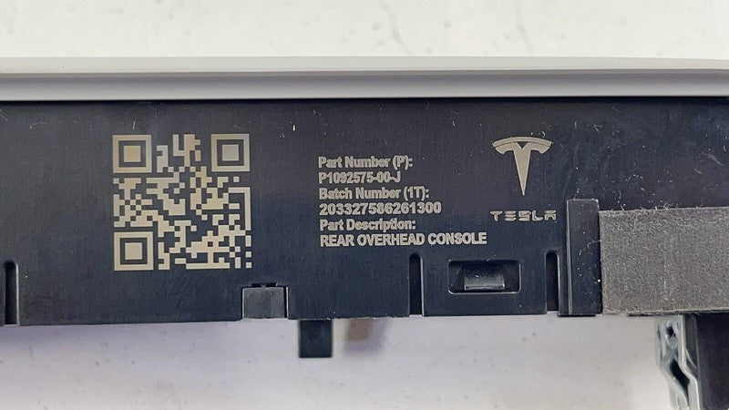 1092575-00-J / 1092575 00 J / 109257500J 20-23 TESLA MODEL Y REAR OVERHEAD CONSOLE READING LIGHT LAMP DOME 109257500J OE