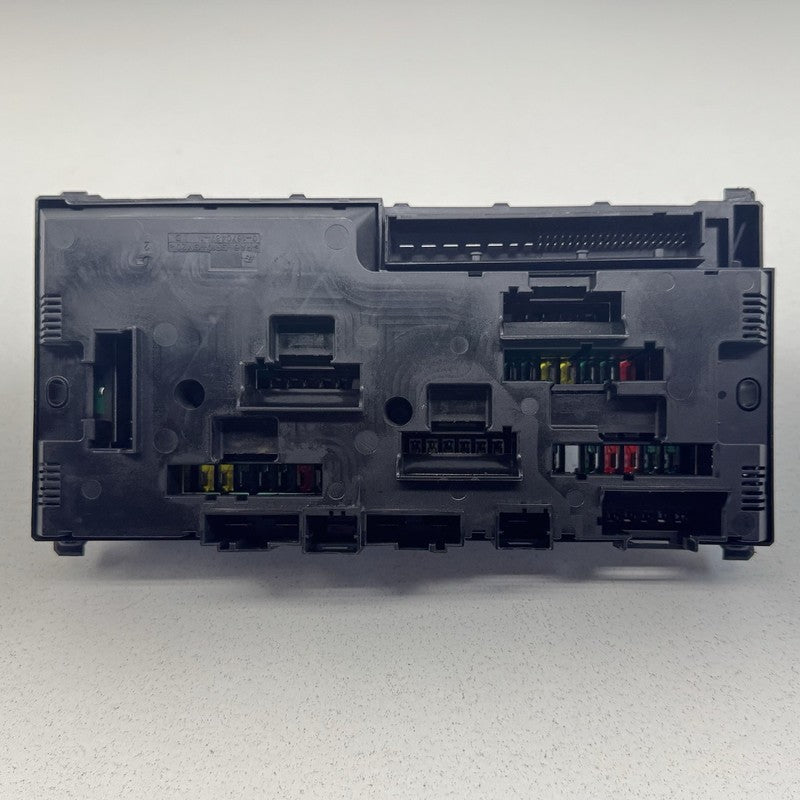 BMW F06 F10 F12 F13 Front Power Distribution Fuse Box Relay Junction Box OEM