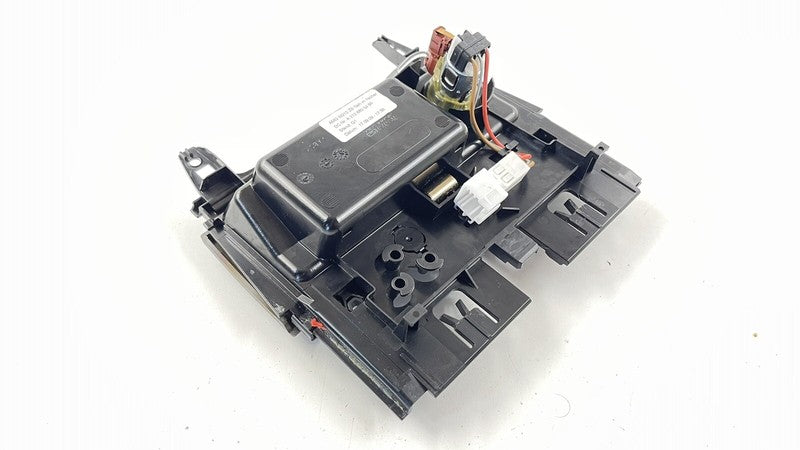 2126805450 / A2126805450 / A 212 680 54 50 5450 10-13 MERCEDES W212 E CLASS FRONT CENTER ASHTRAY ASH TRAY TRIM 212680545