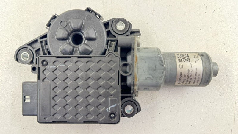 6 004 SA0 019 / 6004SA0019 16-22 HONDA PILOT SUNROOF SUN ROOF MOTOR 6004SA0019 OEM