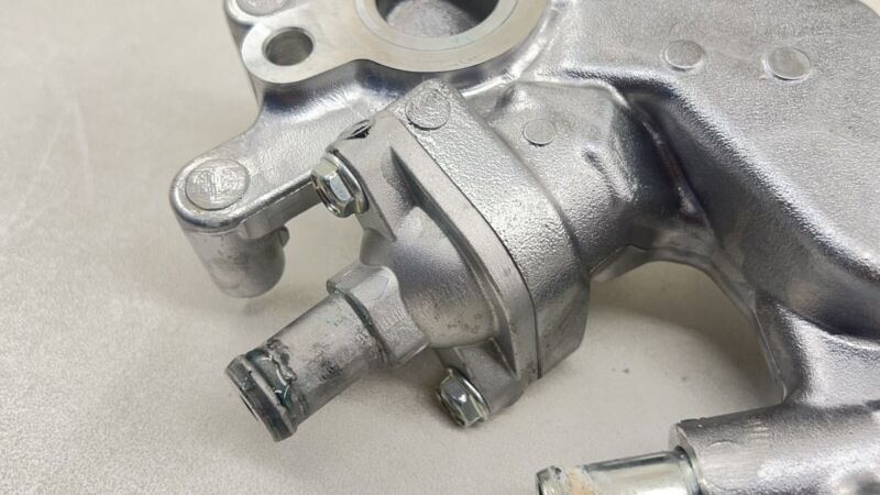  24-25 SUBARU CROSSTREK 2.5L FB25D ENGINE COOLANT INLET WATER PIPE MANIFOLD OEM
