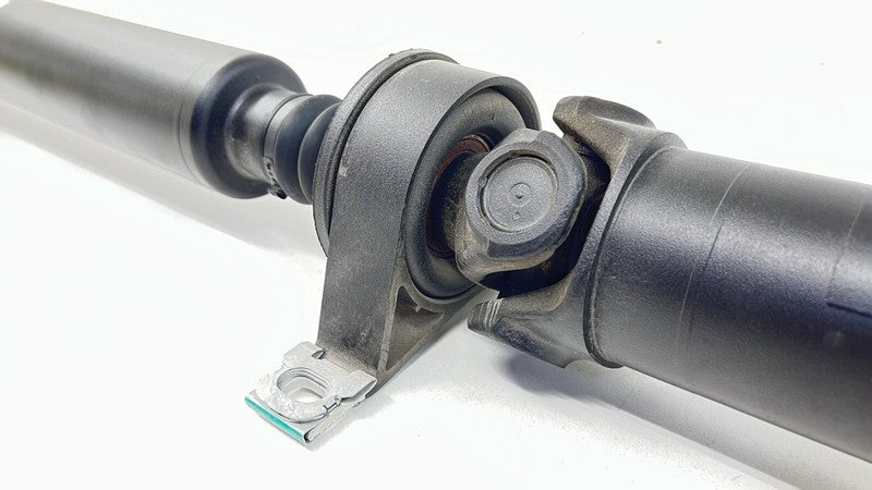 8551 4207 / 85514207 22-24 CADILLAC CT4 V BLACKWING DRIVESHAFT DRIVE SHAFT PROPELLER LINE CARRIER OEM