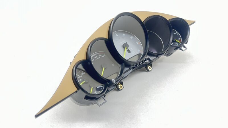 970.641.166.54 / 970 641 166 54 / 97064116654 12-16 PORSCHE PANAMERA S E-HYBRID SPEEDOMETER INSTRUMENT CLUSTER GAUGE 57K