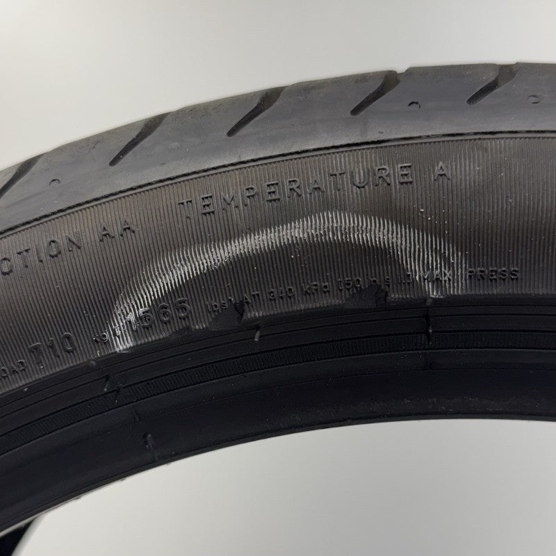 One Used Tire 255/35ZR19 Pirelli P Zero MO 96Y - 9.75/32 Tread