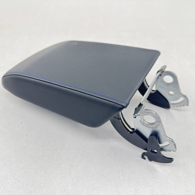 22-25 VOLKSWAGEN GOLF R MK8 CENTER CONSOLE ARMREST ARM REST COVER LID OEM