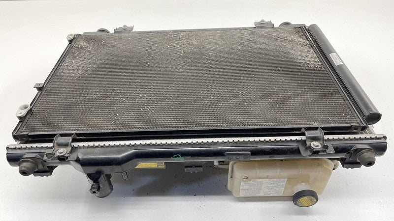 89257-30070 / 89257 30070 / 8925730070 07-12 LEXUS LS460 RADIATOR CONDENSER FAN ASSEMBLY OEM