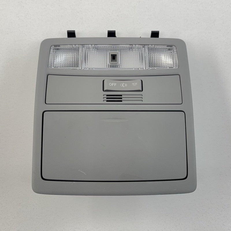 63650-48190 / 63650 48190 / 6365048190 08-13 Toyota Highlander Front Overhead Console Dome Reading Light Switch OEM