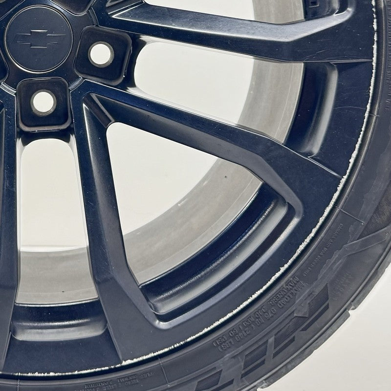 22798742 12-15 Chevrolet Camaro ZL1 Rear Wheel Rim W/ Tire 20x11 +43 Offset Factory OEM