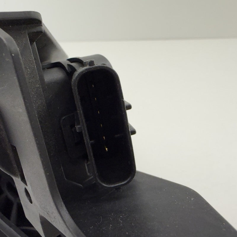 997 423 019 02 / 99742301902 05-08 Porsche 911 997 Boxster Cayman 987 Gas Accelerator Throttle Pedal OEM
