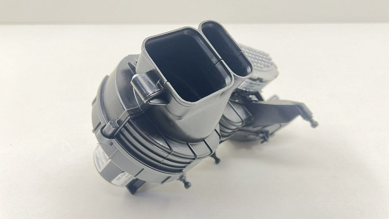 8T0 820 521 A / 8T0820521A 13-18 BENTLEY FLYING SPUR RIGHT HVAC AC AIR BOOSTER BLOWER MOTOR W/ RESISTOR OEM