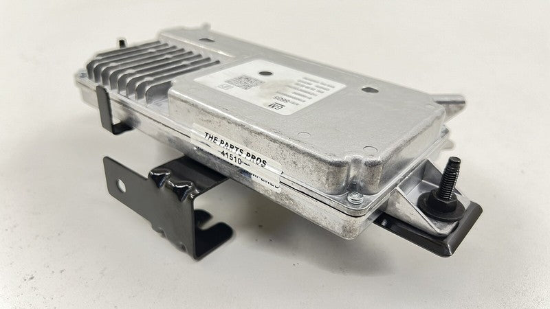 8781 6605 / 87816605 22-24 CADILLAC CT5 V BLACKWING VIDEO PROCESSING CONTROL MODULE WITH BRACKET OEM