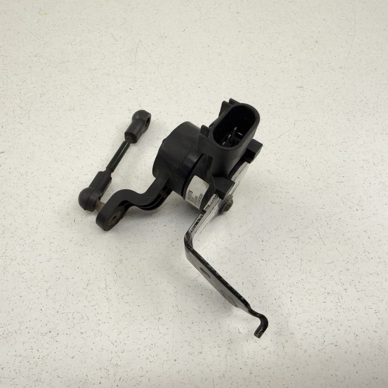 16-24 Chevrolet Camaro Right Front Suspension Ride Height Level Sensor
