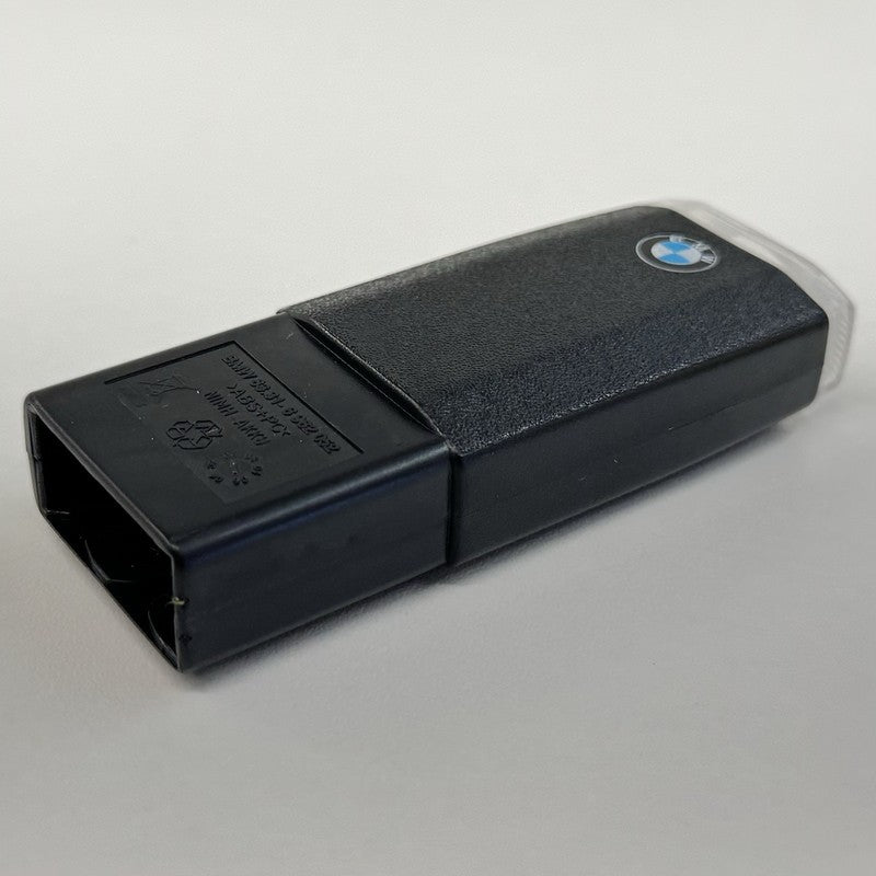 6 962 052 / 6962052 06-10 BMW M6 E63 E64 Rechargeable Glovebox Flashlight Flash Light Lamp 6962052