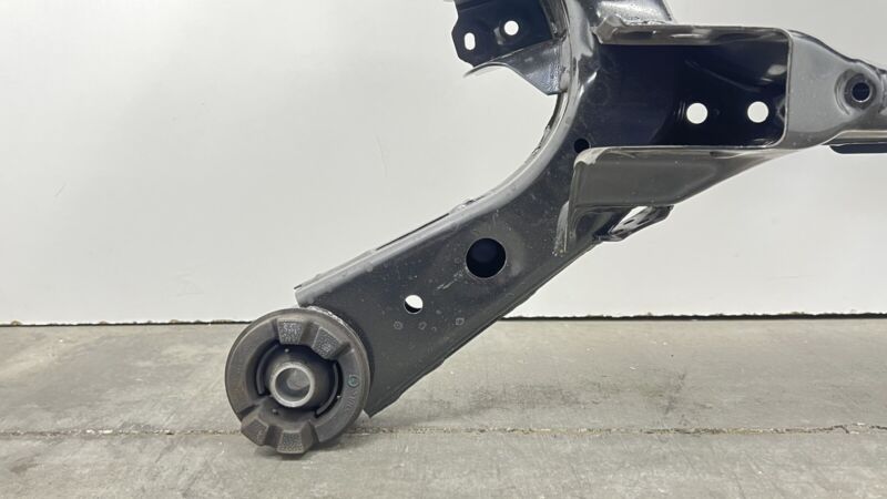 24-25 NISSAN Z NISMO REAR SUBFRAME CROSSMEMBER CRADLE WITH SWAY BAR OEM