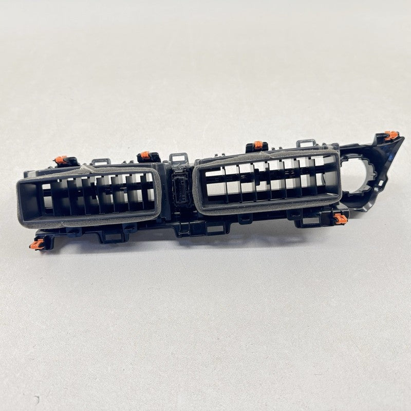 55670-47270 / 55670 47270 / 5567047270 23-25 TOYOTA PRIUS CENTER DASH AIR VENT GRILLE TRIM BEZEL PANEL 55670-47270 OEM