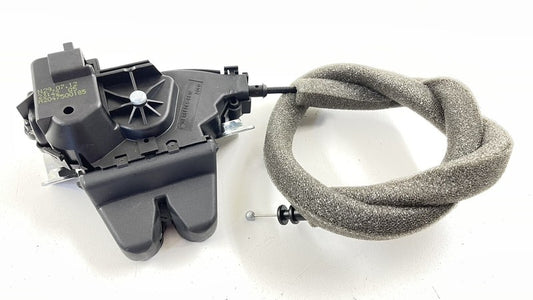 2047500185 / A2047500185 / A 204 750 01 85 0185 12-14 MERCEDES BENZ W204 C CLASS TRUNK LID LOCK LATCH ACTUATOR 204750018