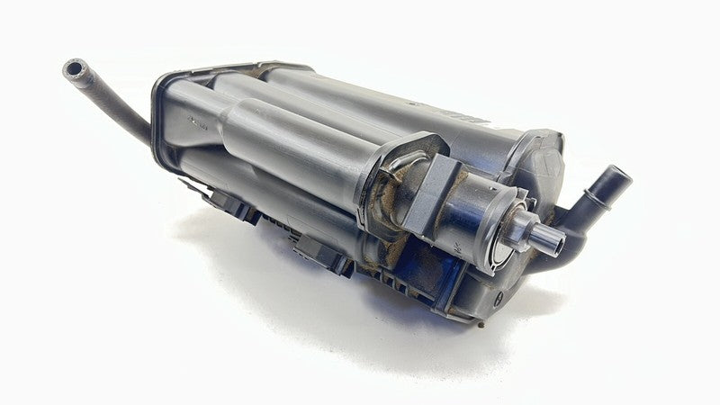 A 212 470 03 59 0359 / A2124700359 / 2124700359 12-18 MERCEDES BENZ CLS550 W218 FUEL EVAP VAPOR CHARCOAL EMISSION CANIST