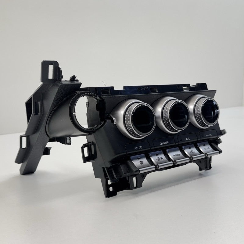 72311CC030 / 72311 CC030 22-25 Toyota GR86 HVAC AC Temperature Climate  Control Switch 72311CC030 OEM