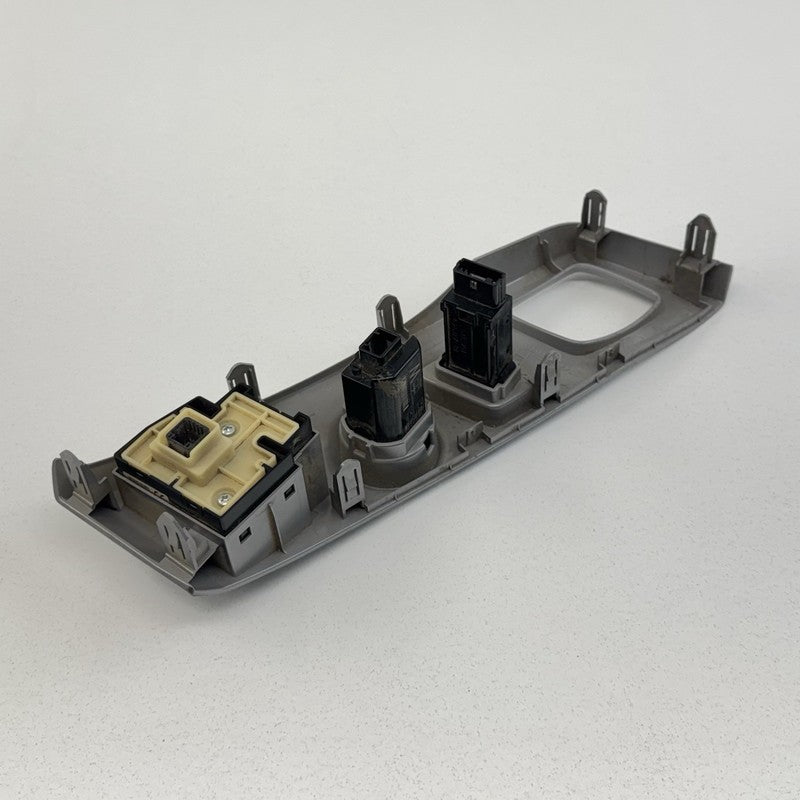 55446-47070 / 55446 47070 / 5544647070 12-17 Toyota Prius V Ignition Switch Engine Start Stop Button W/ Shift Trim OEM