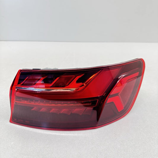 8W5 945 092 AD / 8W5.945.092.AD / 8W5945092AD 20-24 AUDI A4 S4 PASSENGER RIGHT REAR OUTER TAILLIGHT TAIL LIGHT LAMP OEM
